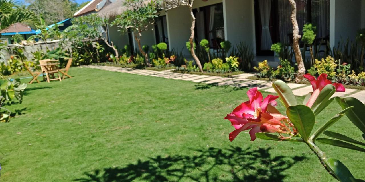 The Poetri Oka Hotel Batununggul Buitenkant foto